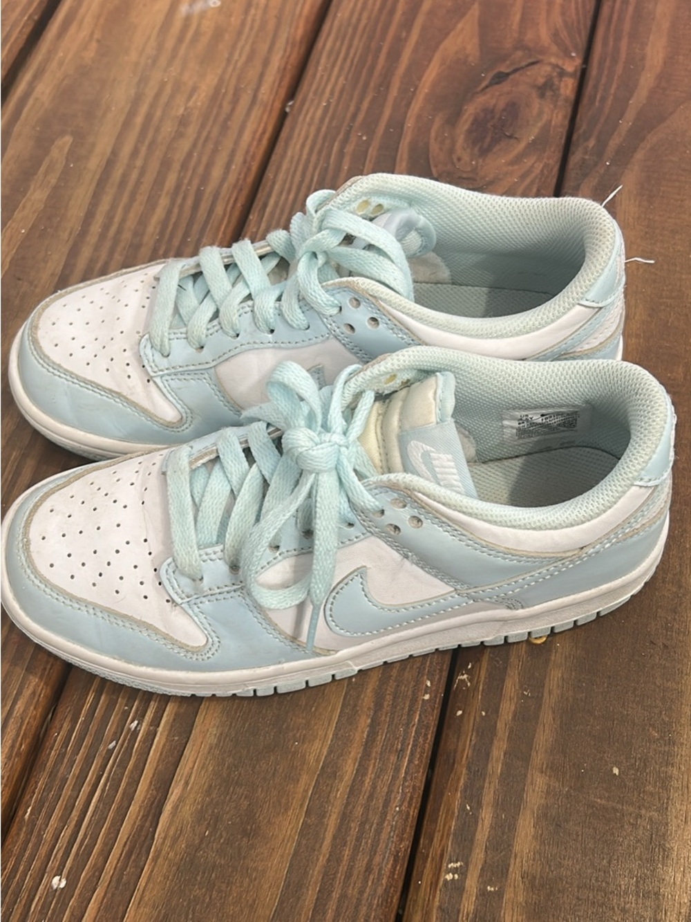 Nike Kids Low-Top Sneakers in Pale Blue and White